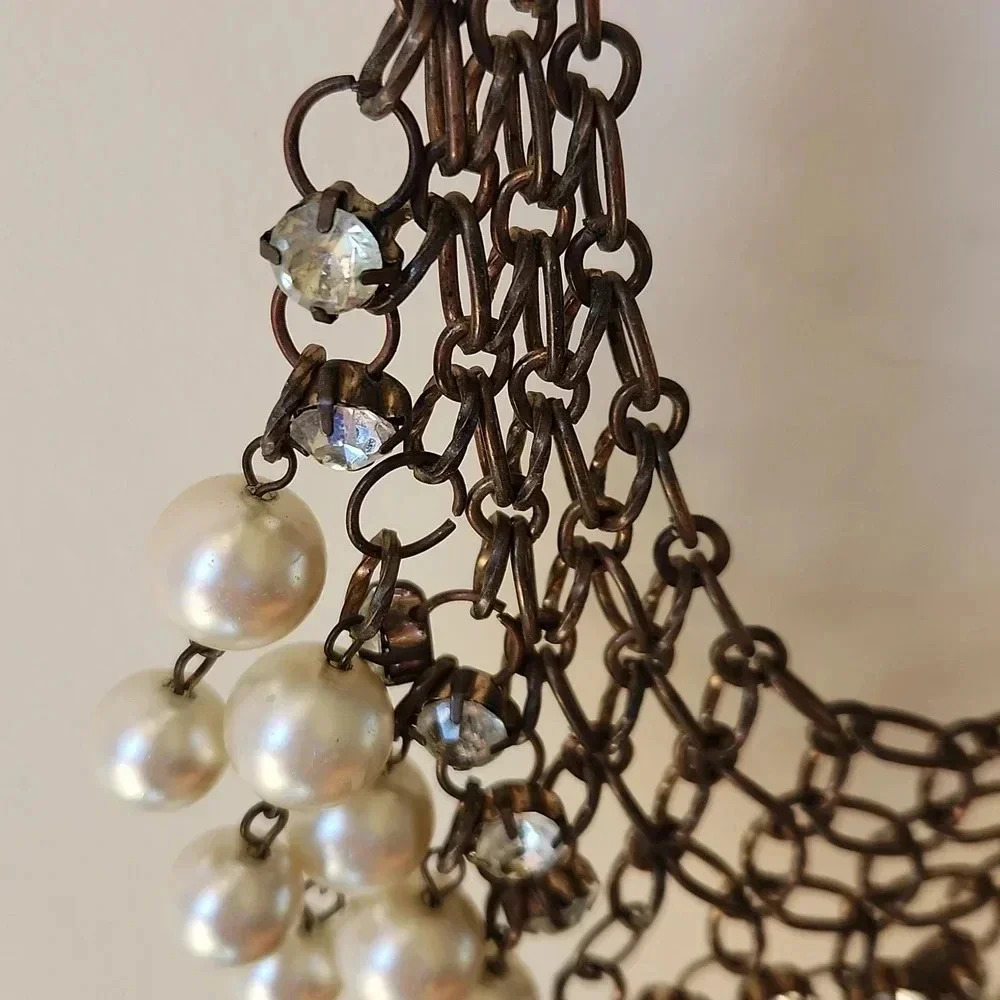 Bib Faux Pearl Rhinestone Chain Necklace 20" - Picture 6 of 11